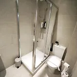 Lägenhet Luxurious 3 Bed Ensuites & Kitchenettes Nr Lgi Hospital & Uni - Free 5g Wifi & Netflix Short - Contractors Free Parking Leeds (West Yorkshire)