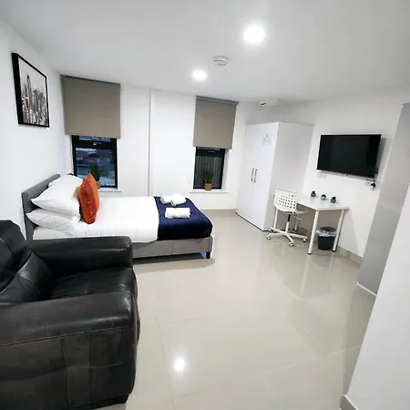 Luxurious 3 Bed Ensuites & Kitchenettes Nr Lgi Hospital & Uni - Free 5g Wifi & Netflix Short - Contractors Free Parking Leeds (West Yorkshire)