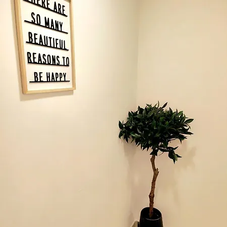 Luxurious 3 Bed Ensuites & Kitchenettes Nr Lgi Hospital & Uni - Free 5g Wifi & Netflix Short - Contractors Free Parking Leeds (West Yorkshire)